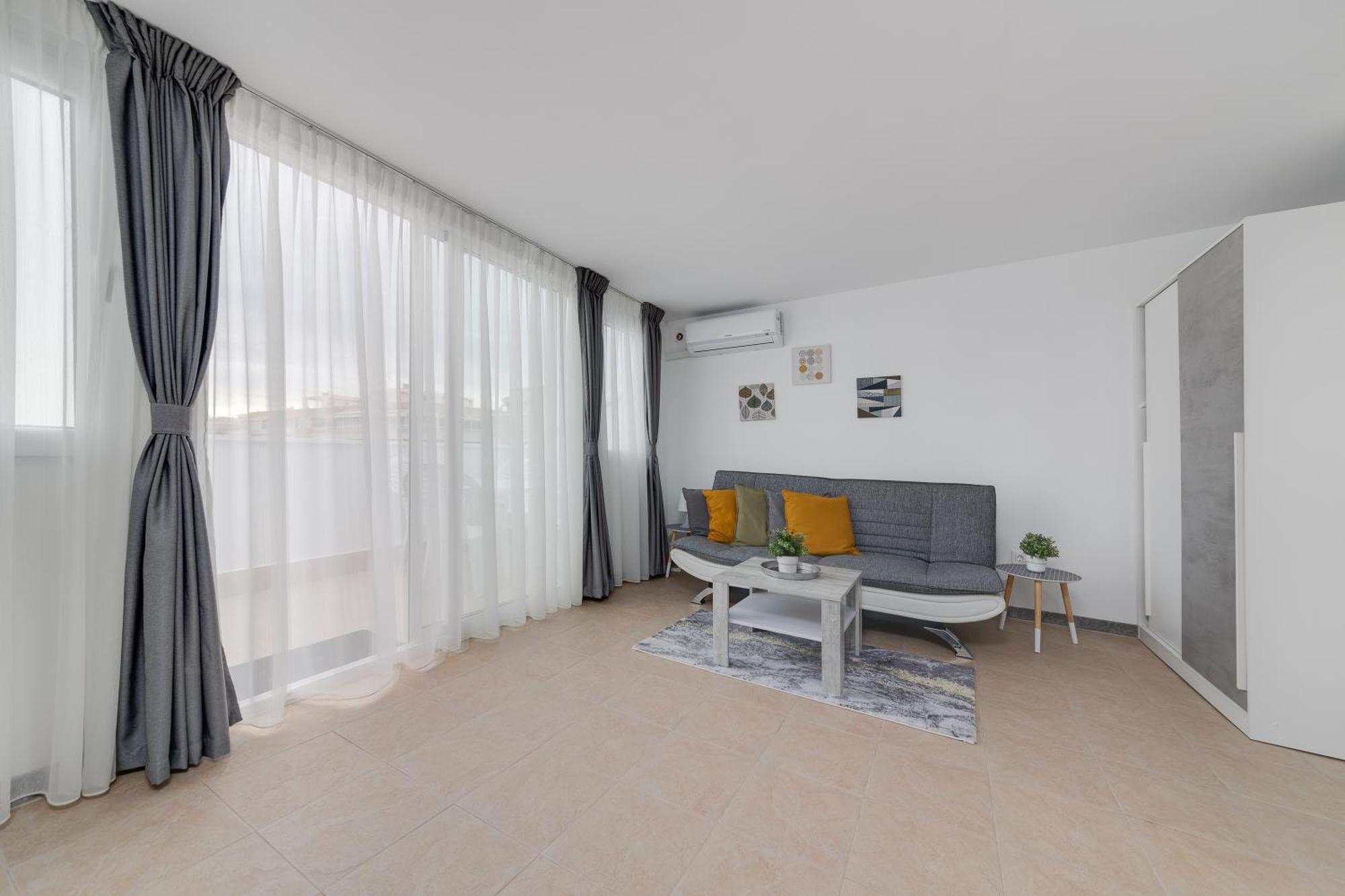 Cosy Apartment Near The Sea Torrevieja Ngoại thất bức ảnh