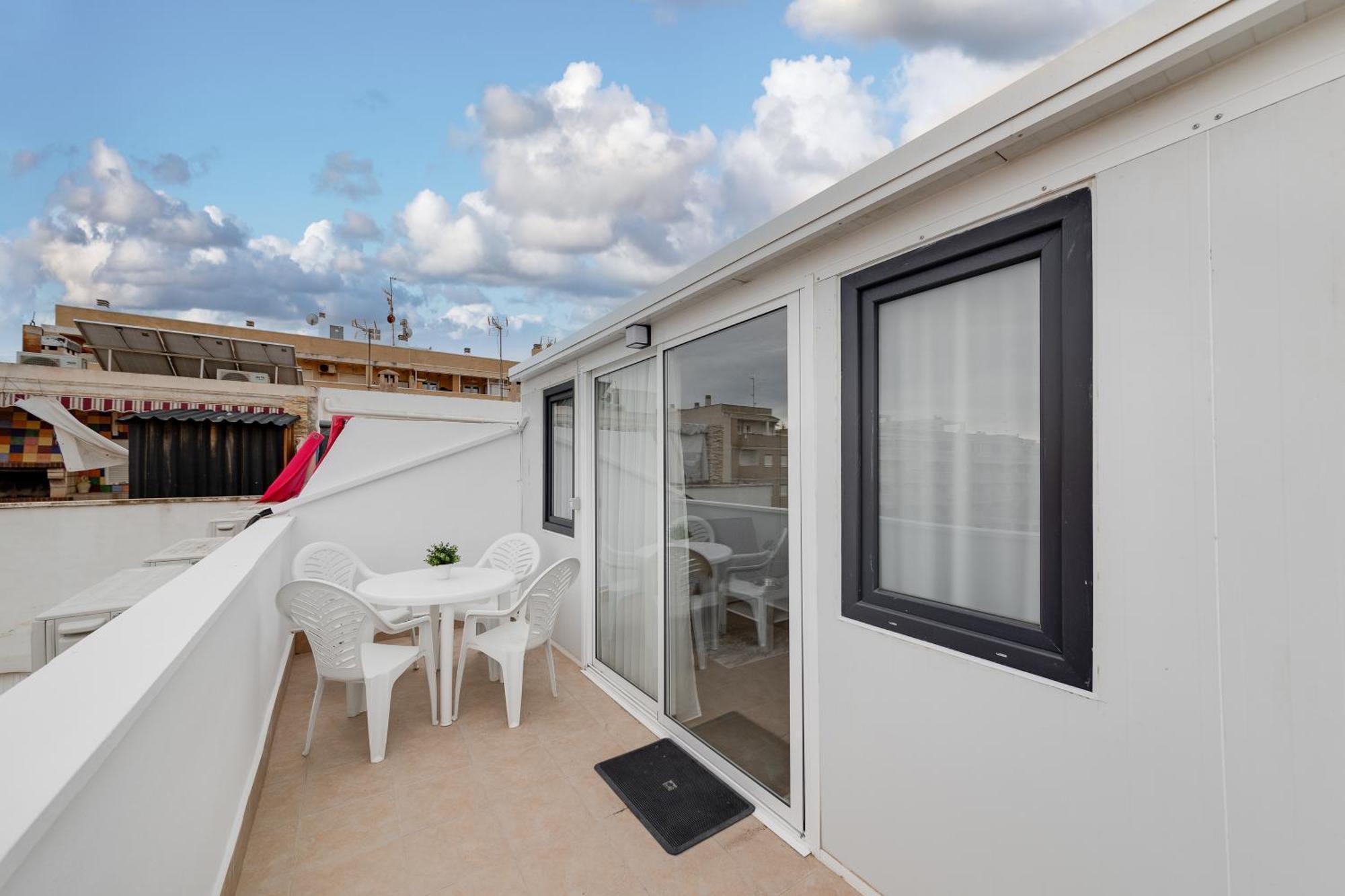 Cosy Apartment Near The Sea Torrevieja Ngoại thất bức ảnh